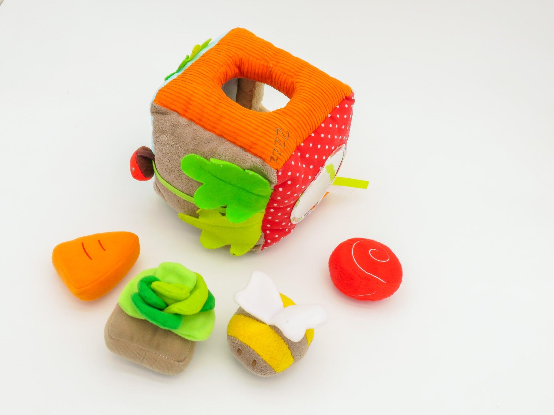 Cube en tissu: mon jardin enchanté Jeux d'éveil Circule 